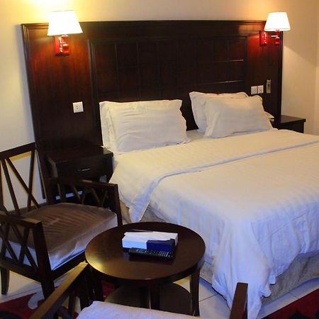 Al Harira Al Motamaiza Furnished Apartment Jeddah Exterior foto